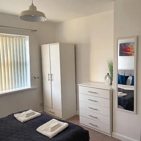 Lejlighed 3 Bedroom House - Close To City Centre - Perfect For Contractors And Families York